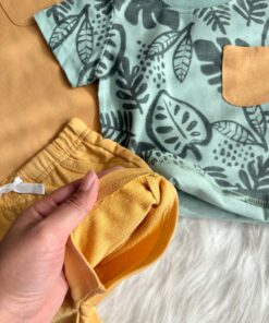 Alternative view of سه تیکه پسرانه تیشرت و شلوارک سبز برگ و خردلی