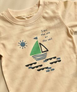 Alternative view of سه تیکه پسرانه کرم و آبی طرح قایق