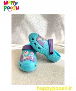 girl crocs