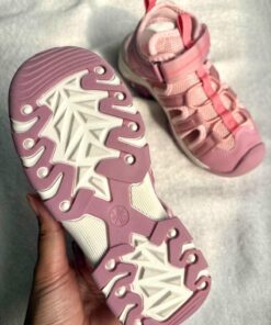 girl sandal