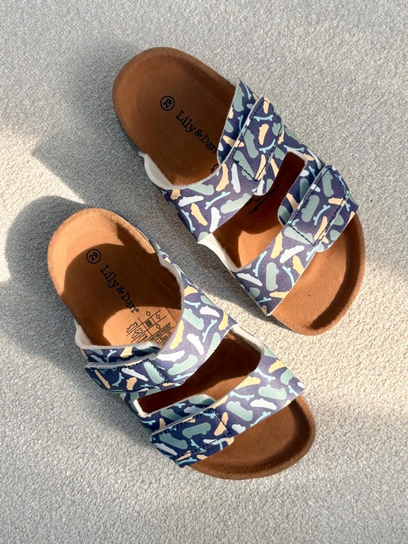 unisex sandal