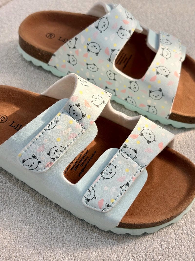 girl sandal