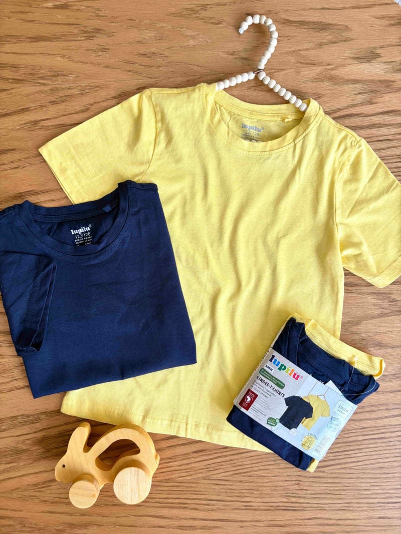 girl t-shirt